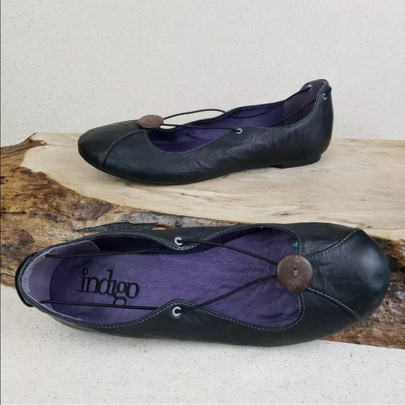 clarks flats purple